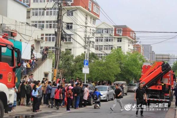 突發(fā)！青島一居民樓發(fā)生爆燃！已造1人死亡，7人受傷！3公里外有震感…